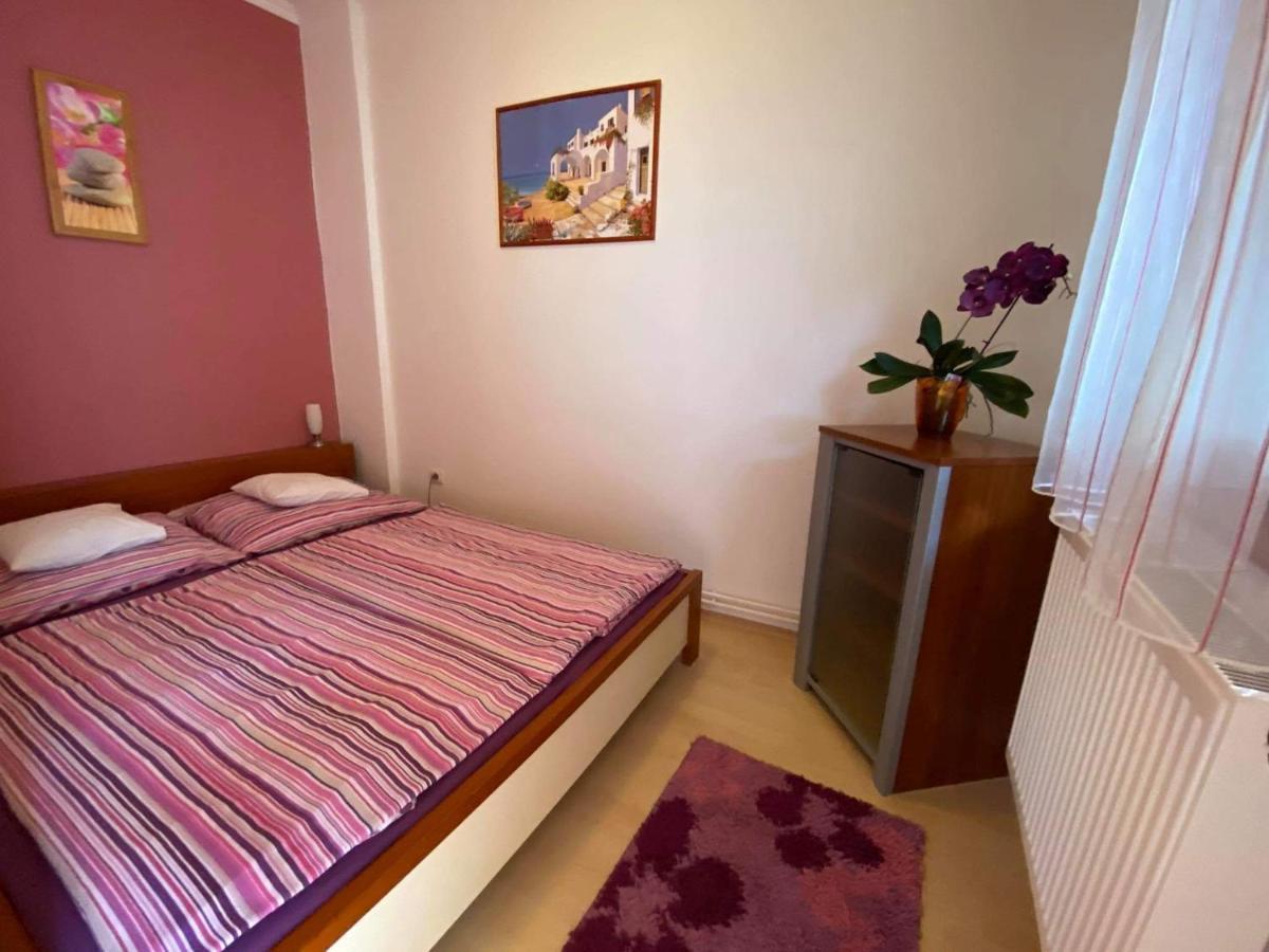 Hellasz Apartman Gyula Luaran gambar