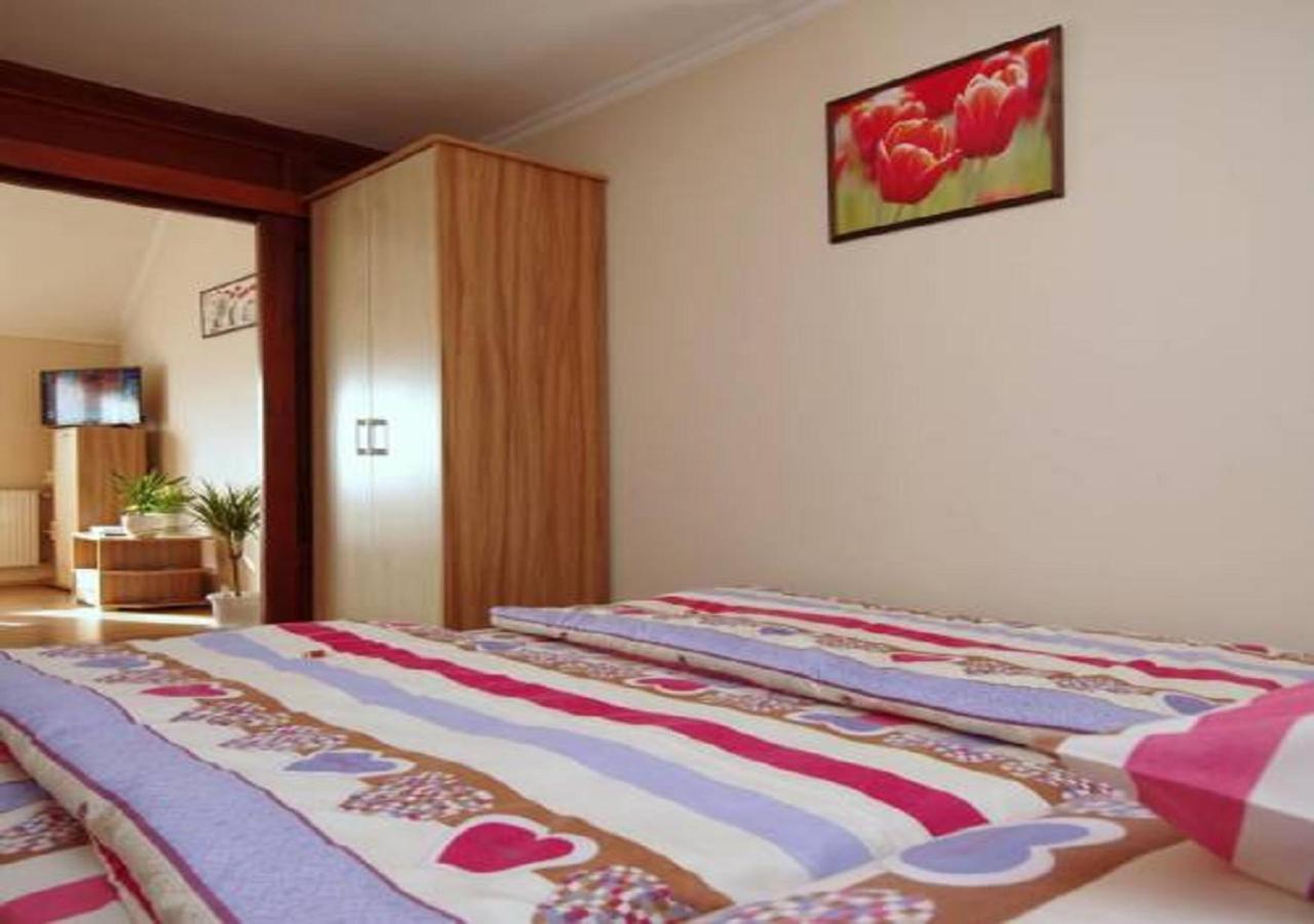 Hellasz Apartman Gyula Luaran gambar