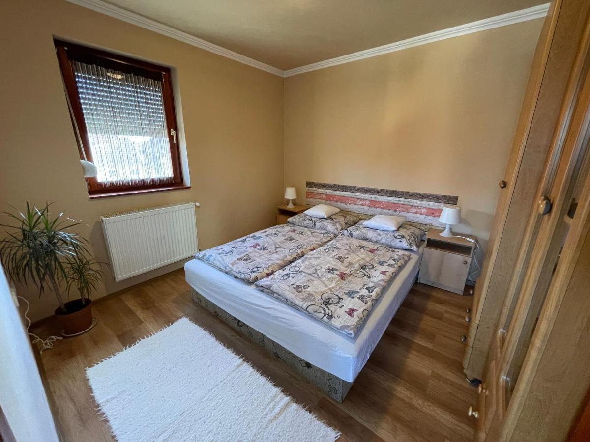 Hellasz Apartman Gyula Luaran gambar