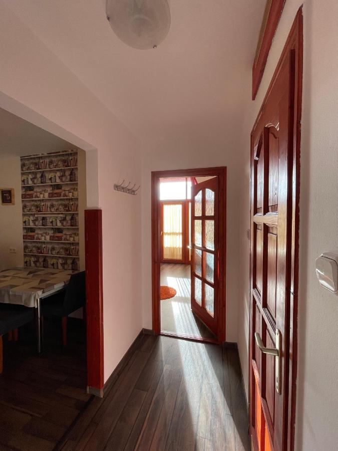 Hellasz Apartman Gyula Luaran gambar