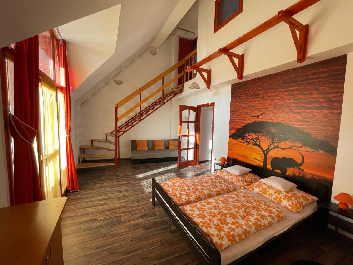 Hellasz Apartman Gyula Luaran gambar