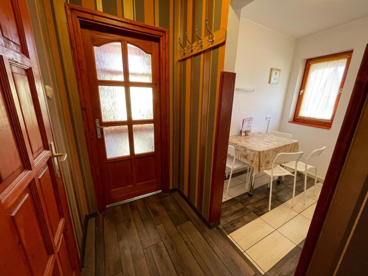 Hellasz Apartman Gyula Luaran gambar